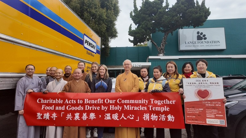 溫暖南加：聖蹟寺馬年開春送暖，精準物資援贈社區 【維加斯新聞報報導】-图片3
